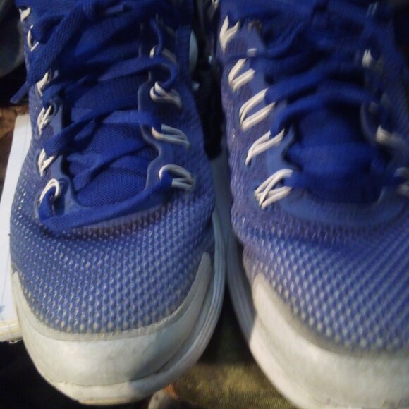 NIKE SNEAKER'S; SIZE 10.5 unisex - Picture 3 of 8